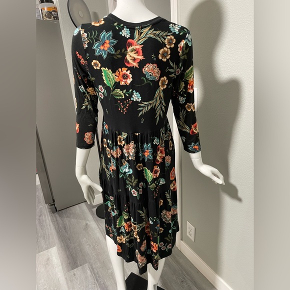 Johnny Was 💃🏻Fun Floral Ardell 3/4 Sleeves Dress, size Medium (EUC) - Picture 2 of 7